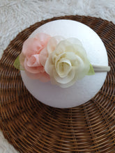 Lade das Bild in den Galerie-Viewer, Peach Yellow Floral Headband