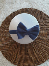Load image into Gallery viewer, Classic Bow Style Headband