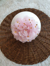 Load image into Gallery viewer, Big Daisy Flower Headband
