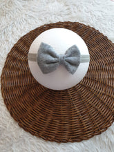 Load image into Gallery viewer, Classic Bow Style Headband