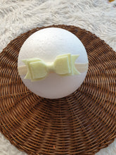 Load image into Gallery viewer, Classic Bow Style Headband