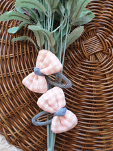 Load image into Gallery viewer, Peachy Bow Snap Hairclips