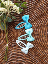 Load image into Gallery viewer, Blue 2" Bow Snap Hairclip