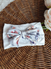 Lade das Bild in den Galerie-Viewer, 4in White Bow Headband