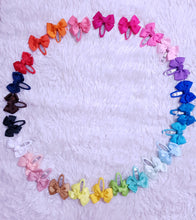 Load image into Gallery viewer, Cross Bow Snap Clips