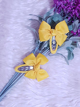 Load image into Gallery viewer, Cross Bow Snap Clips