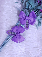 Load image into Gallery viewer, Cross Bow Snap Clips