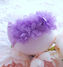 Load image into Gallery viewer, Mini Daisy Floral Headband