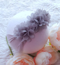 Load image into Gallery viewer, Mini Daisy Floral Headband