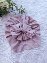 Load image into Gallery viewer, Flower Turban