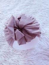 Load image into Gallery viewer, Flower Turban