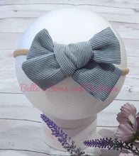 Load image into Gallery viewer, Annika School girl Bows