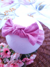 Load image into Gallery viewer, Top-Knot Ribbed Bow