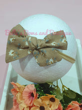 Load image into Gallery viewer, Annika Floral Bowknot