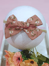 Load image into Gallery viewer, Annika Floral Bowknot