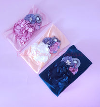 Load image into Gallery viewer, Floral Pearl Headbow