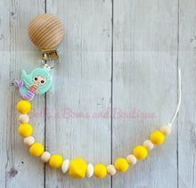 Load image into Gallery viewer, Silicone Dummy Clip