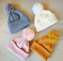 Load image into Gallery viewer, Knitted Pompom Beanie