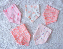 Lade das Bild in den Galerie-Viewer, Bandana Bibs