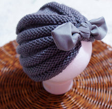 Load image into Gallery viewer, Rabbit Ear Bowknot Beanie