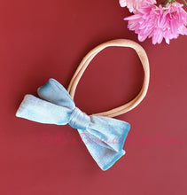 Lade das Bild in den Galerie-Viewer, Ellie&#39;s Hand-tied Headbows
