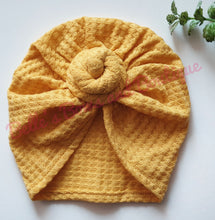 Lade das Bild in den Galerie-Viewer, Baby Twirl Knot Turban
